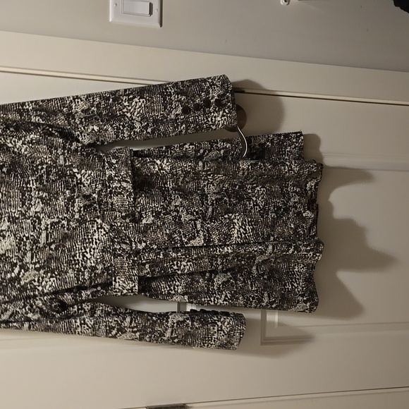 Snake skin print dress coat - Picture 4 of 5